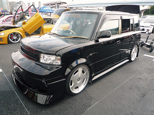 TOYOTA bB（1）